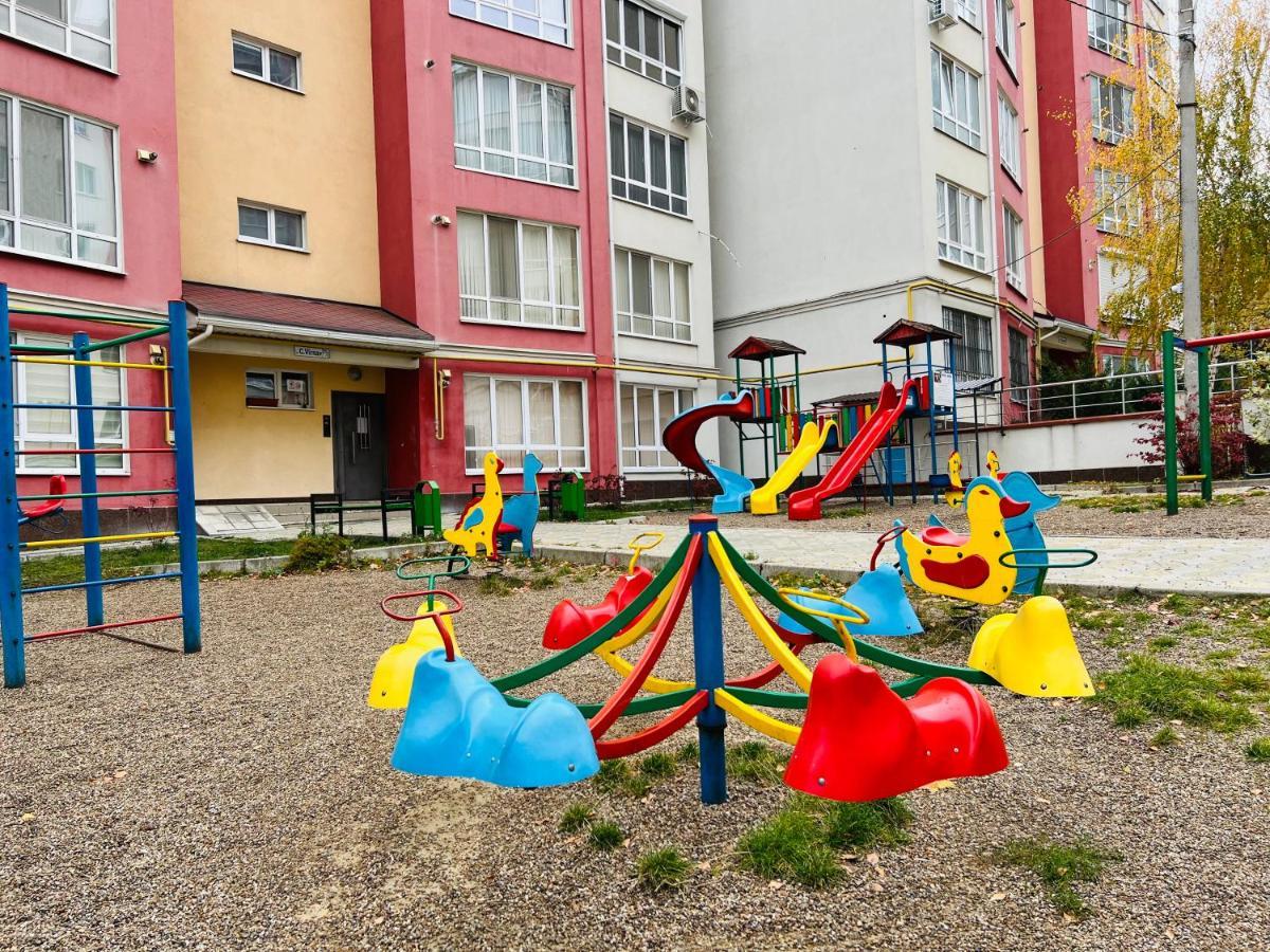 Cozy Apartment In Chisinau Exterior photo